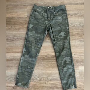 LOFT Camouflage Skinny Pants